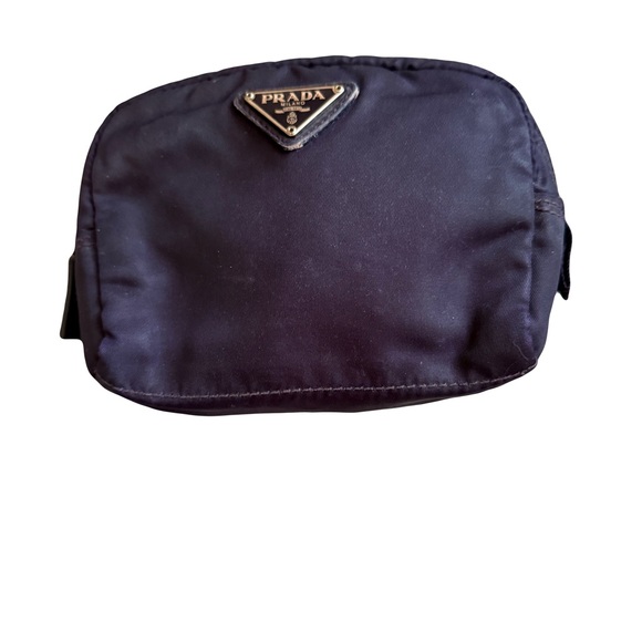 PRADA 化粧ポーチ パープル m_69fdbda5ff03200f21bfcc1e.jpg
